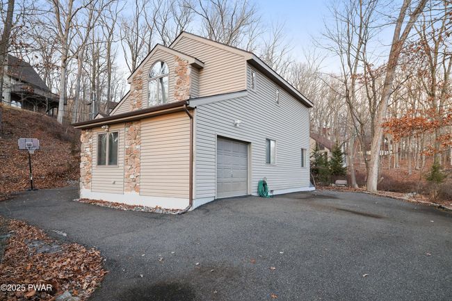 4- Garage | Image 6