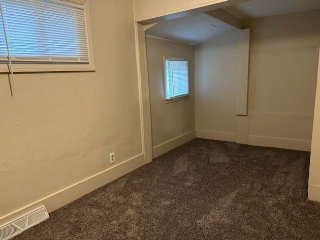 80 Michigan Ave, House other with 2 bedrooms, 1 bathrooms and null parking in Pontiac MI | Image 6