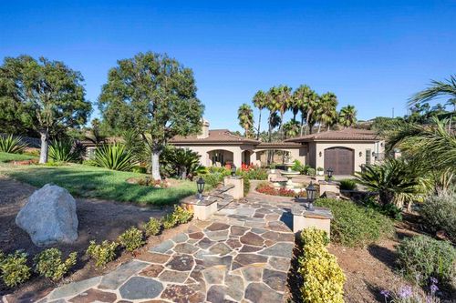 31827 Wrightwood Rd, Bonsall, CA, 92003-4217 | Card Image
