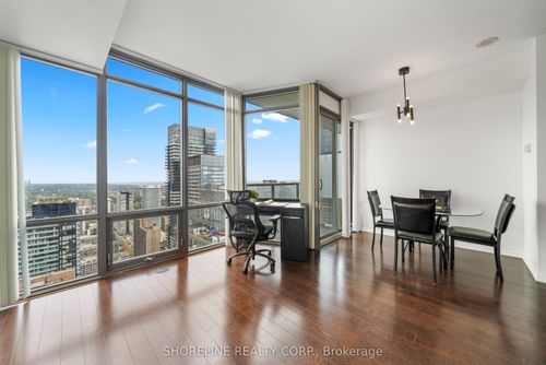 4807-832 Bay St, Toronto, ON, M5S1Z6 | Card Image