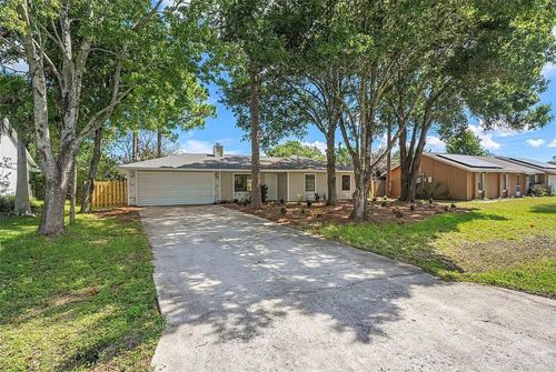 749 Elmont St Nw, PALM BAY, FL, 32907-8214 | Card Image