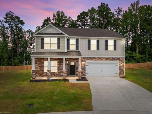 3891 Cullen Meadows Dr, Davidson, NC, 28036-9627 | Card Image