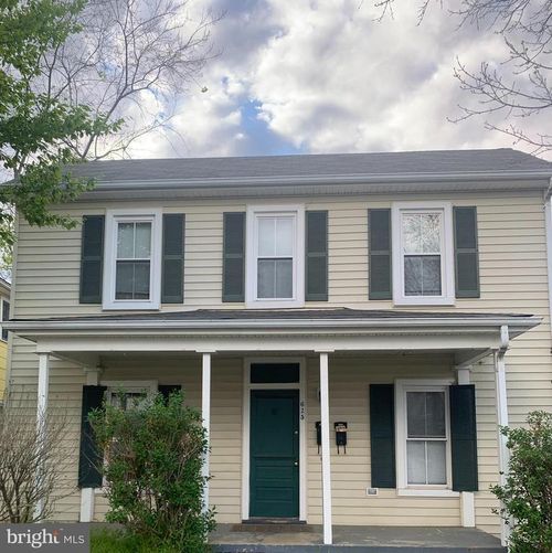 625 Wolfe St, FREDERICKSBURG, VA, 22401-5735 | Card Image