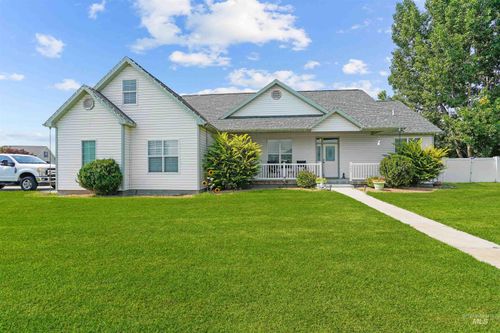 660 Crocus Ln, Paul, ID, 83347-8600 | Card Image