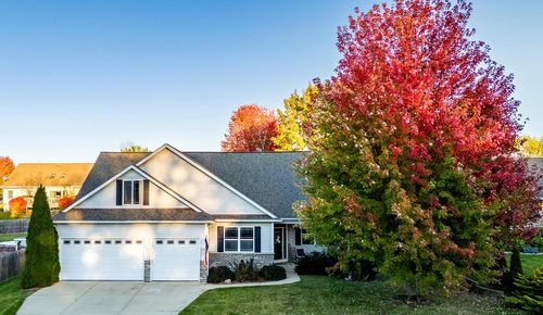 2044 Matthew Ave, Twin Lakes, WI, 53181-8803 | Card Image