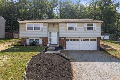 1841 Wallace Rd, South Park, PA, 15129-8979 | Card Image