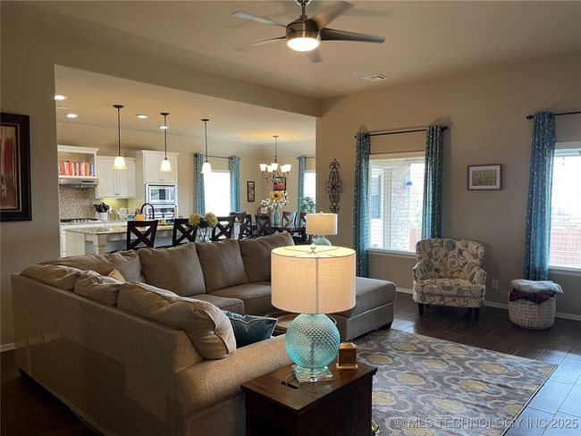 2613 W Van Buren Ct, House other with 4 bedrooms, 2 bathrooms and null parking in Broken Arrow OK | Image 9