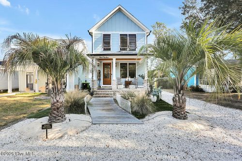 914 N Caswell Ave, Southport, NC, 28461-3032 | Card Image