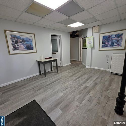 100 Huguenot Ave, Englewood, NJ, 07631-4366 | Card Image