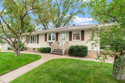 758 109th Ave Nw, Coon Rapids, MN, 55448-4367 | Card Image