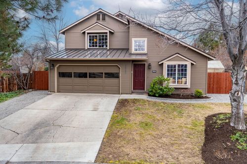 3023 Ne Lansing Ct, Bend, OR, 97701-8172 | Card Image