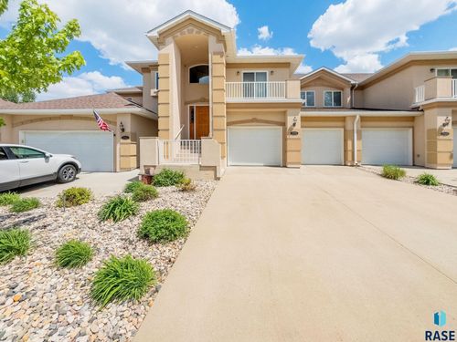 5918 S Grand Lodge Pl, Sioux Falls, SD, 57108-5229 | Card Image