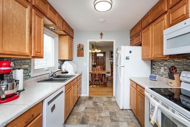 Kitchen | Image 16