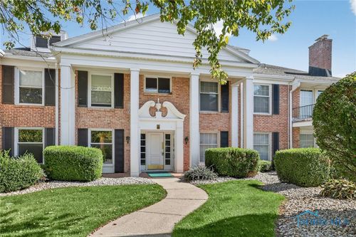 apt-104e-4243 Bancroft St, Ottawa Hills, OH, 43615-3954 | Card Image