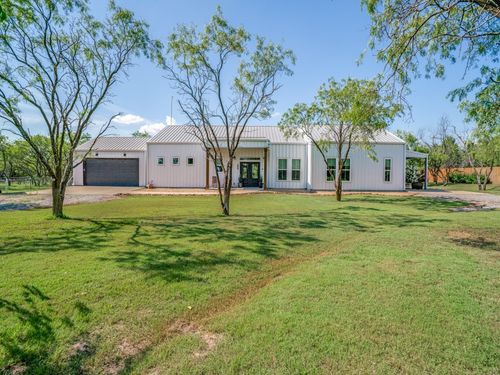 245 Vickie Ln, Gunter, TX, 75058-4283 | Card Image