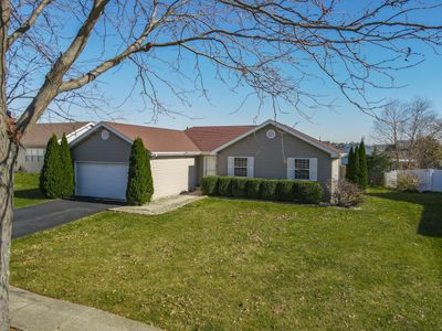 894 Arrowhead Drive, House other with 3 bedrooms, 2 bathrooms and 1 parking in Elwood IL | Image 1