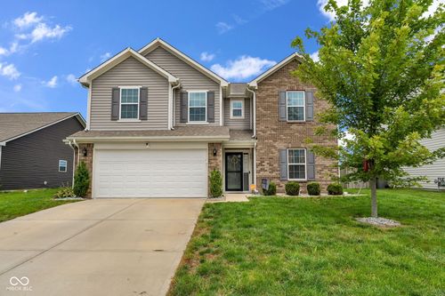 670 Albermarle Dr, Pittsboro, IN, 46167-8829 | Card Image