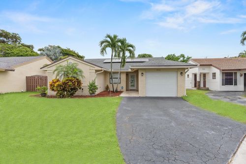 510 Green River Ln, Davie, FL, 33325-1245 | Card Image