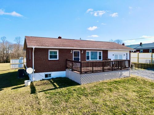 140 Parkview Ter, Athens, WV, 24712-9713 | Card Image