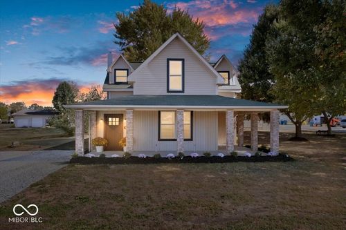 345 Railroad St, Atlanta, IN, 46031-7413 | Card Image