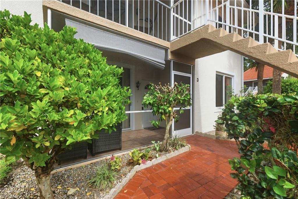 Residential in NAPLES