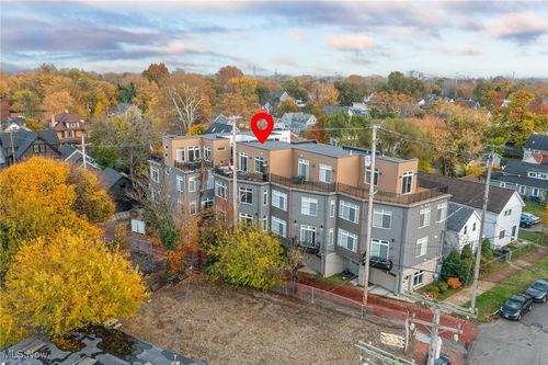 4191 Lorain Ct, Cleveland, OH, 44113-3824 | Card Image