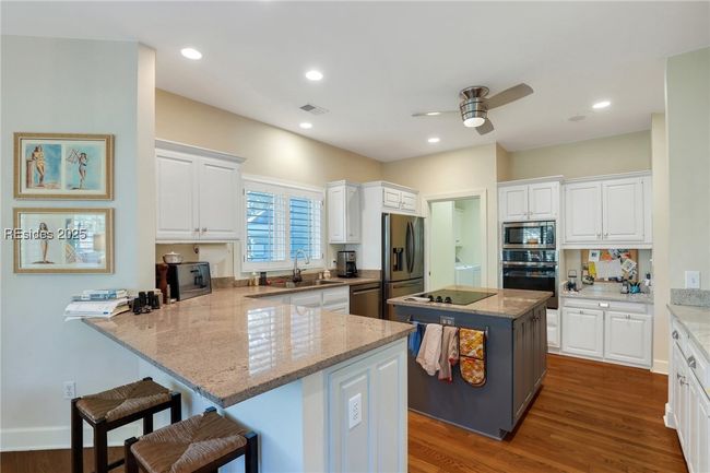 80 Peninsula Dr, House other with 3 bedrooms, 2 bathrooms and null parking in Hilton Head Island SC | Image 18
