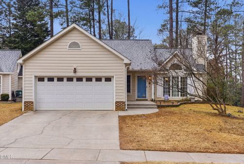 121 Buena Vista Dr, Cary, NC, 27513-5307 | Card Image