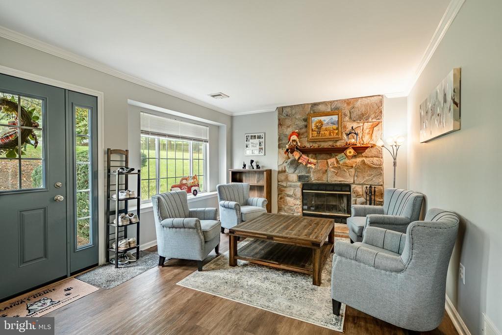 Pondview Dr, Harleysville, PA 19438