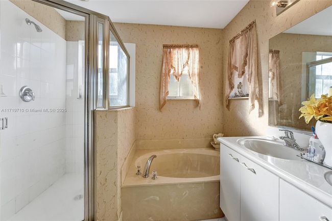 5223 Sw 155 Th Way, House other with 3 bedrooms, 3 bathrooms and null parking in Miramar FL | Image 38