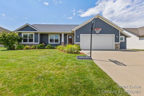6609 Bradenwood Drive, Blendon Township, MI, 49426 | Card Image