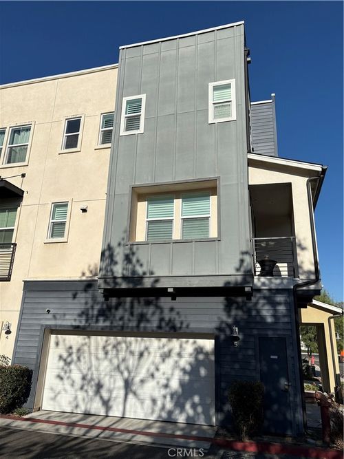 1422 N Harbor, Santa Ana, CA, 92703 | Card Image