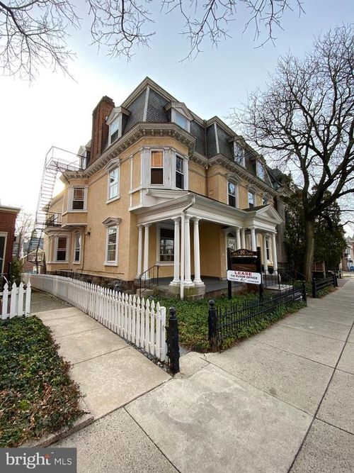 lower-level-50 E Court St, DOYLESTOWN, PA, 18901-4374 | Card Image