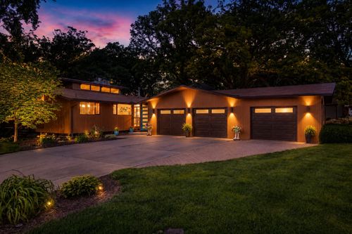 2390 Circle Drive, Ottawa, IL, 61350 | Card Image