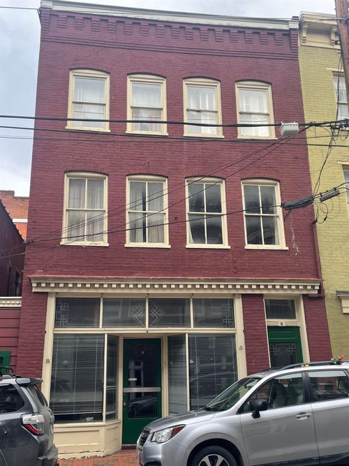 5 E Frederick St, STAUNTON, VA, 24401-3667 | Card Image