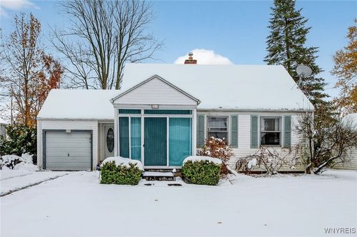 8235 Laughlin Dr, Niagara Falls, NY, 14304-2456 | Card Image