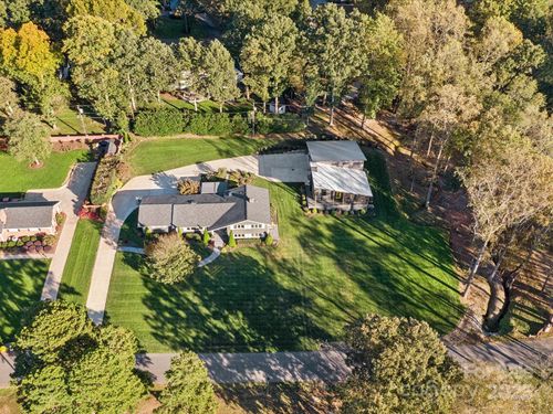 438 Country Club Acres, Shelby, NC, 28150-4818 | Card Image