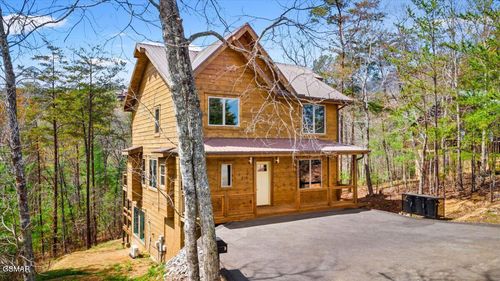 2009 Smoky Cove Road, Sevierville, TN, 37876 | Card Image