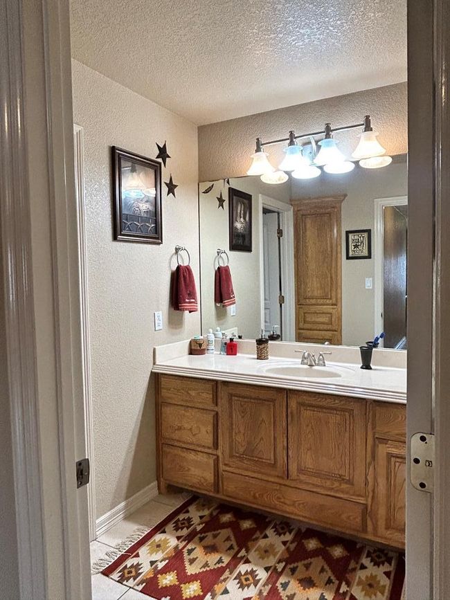 390 Hackberry Dr, House other with 5 bedrooms, 5 bathrooms and 3 parking in Andrews TX | Image 32