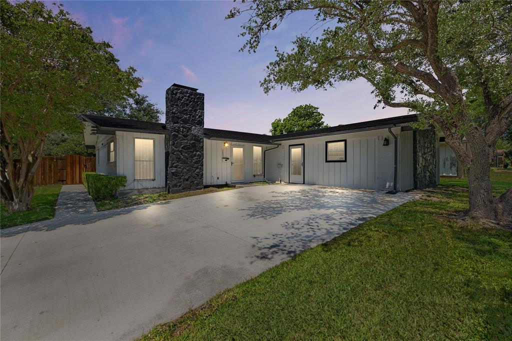 Silverton Dr, Dallas, TX 75229