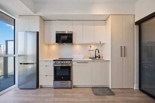 705-2369 Danforth Ave, Toronto, ON, M4C0B1 | Card Image