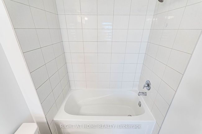 48 Forestwalk St, House attached with 3 bedrooms, 3 bathrooms and 2 parking in Kitchener ON | Image 32