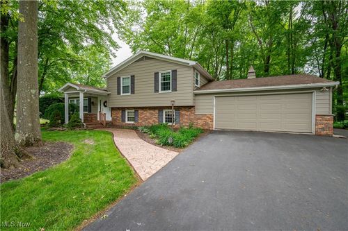 297 Stahl Ave, Cortland, OH, 44410-1166 | Card Image