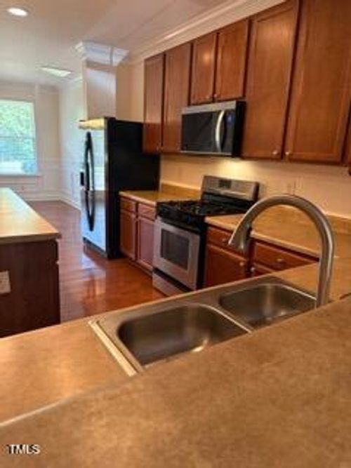3136 Rapid Falls Rd, Cary, NC, 27519-6476 | Card Image