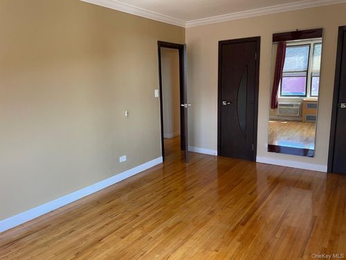 apt-7ff-10025 Queens Blvd, Forest Hills, NY, 11375-2424 | Card Image