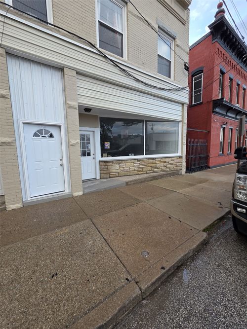 2523 Peach St, Erie, PA, 16502-2827 | Card Image