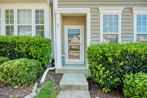 7643 Winners Edge St, Raleigh, NC, 27617-1929 | Card Image