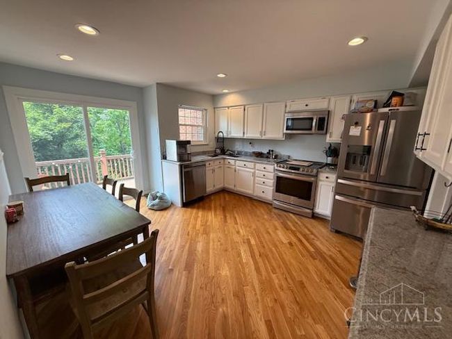 5620 Windridge Vw, Condo with 4 bedrooms, 4 bathrooms and null parking in Columbia Twp OH | Image 11