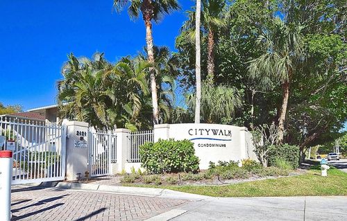 201-2121 Wood St, SARASOTA, FL, 34237-7904 | Card Image