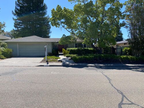 160 Oak Shadow Dr, Santa Rosa, CA, 95409-6247 | Card Image